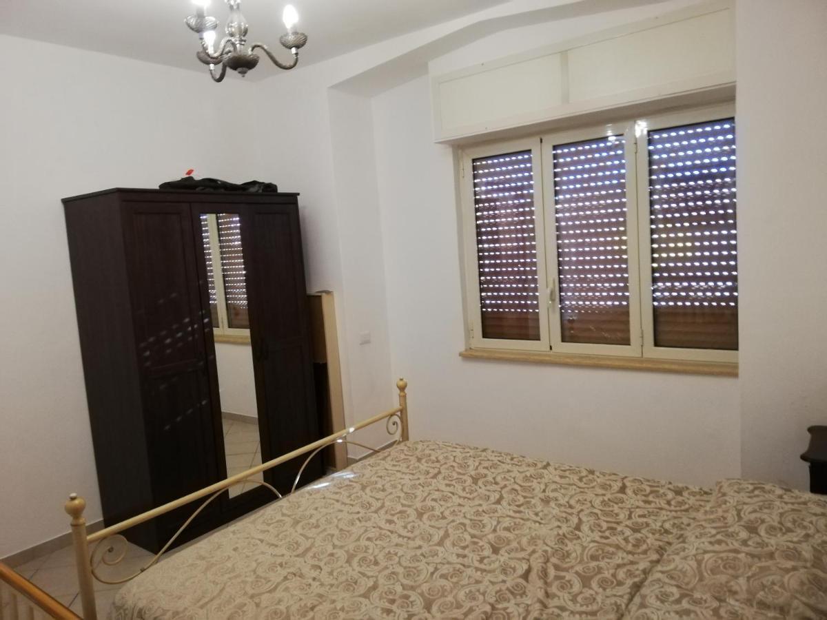 Pozzuoli-Licola Mare Apartment Luaran gambar