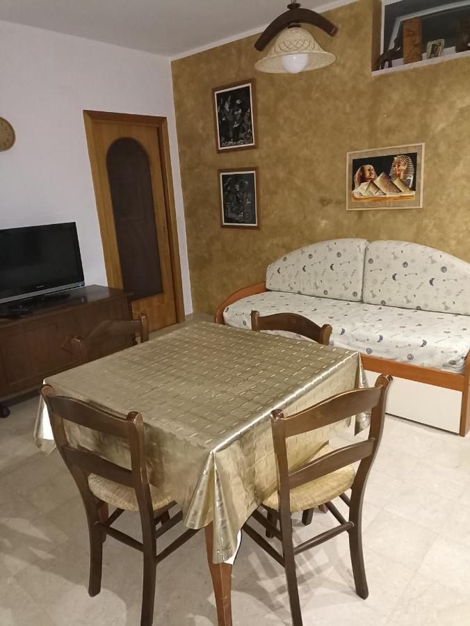 Pozzuoli-Licola Mare Apartment Luaran gambar